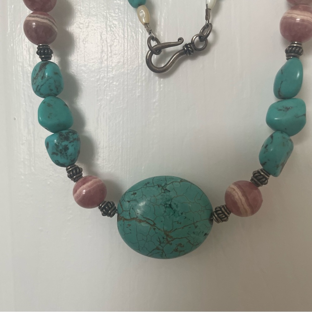 26” Chunky turquoise necklace - Picture 8 of 9